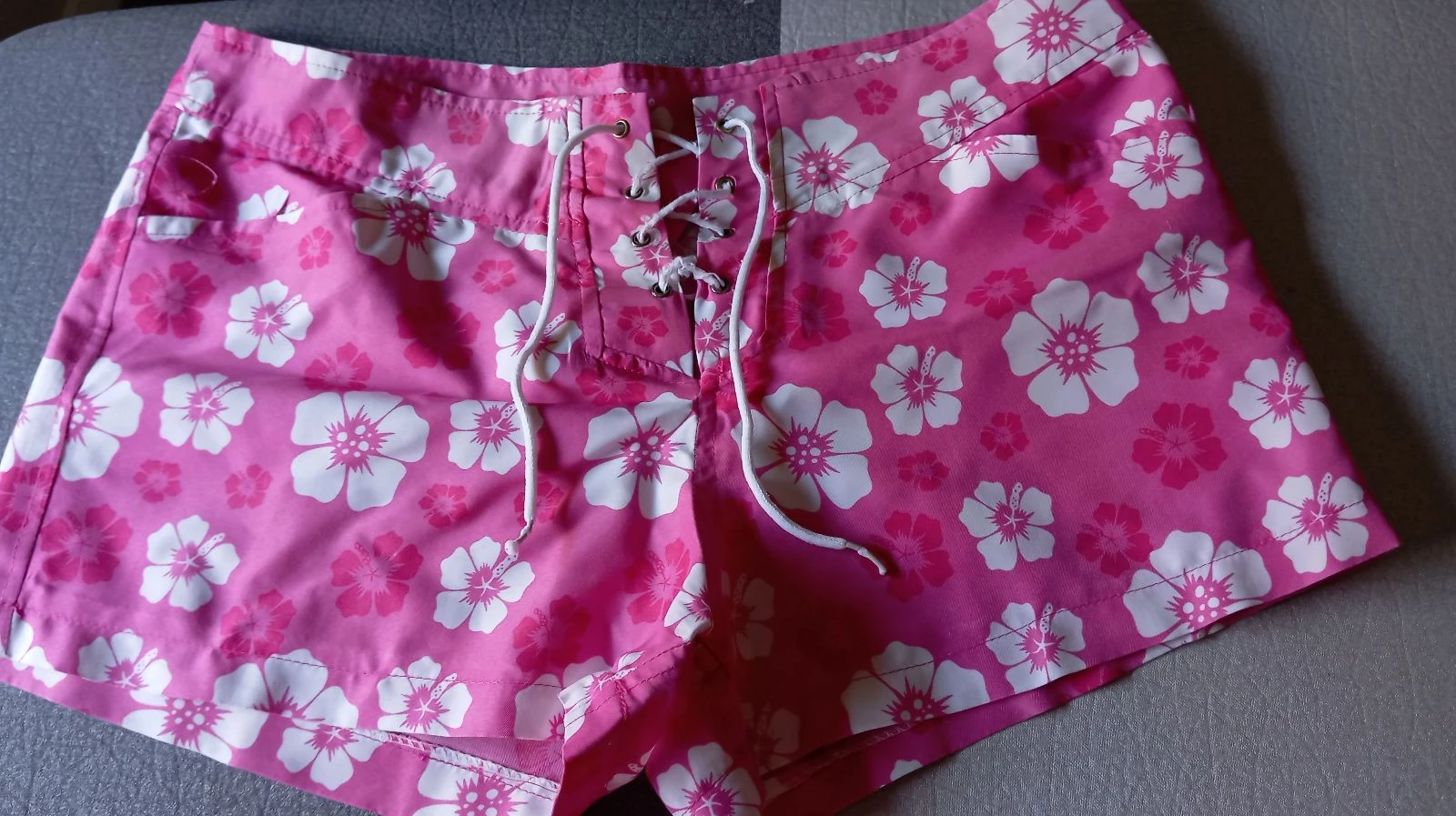 Pantalón corto mujer. Talla S/M.